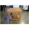 Image 2 : OAK ENDTABLE
