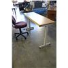 Image 2 : DESK AND ROLLING CHAIR