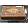 Image 2 : CARVED INLAID JEDWELLRY BOX WITH BEADS EARRINGS AND JEWELLRY