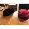 Image 2 : TWO HAT BOXES WITH VINTAGE HATS