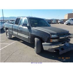 2004 - CHEVROLET SILVERADO//SALVAGE TITLE