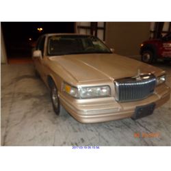 1996 - LINCOLN TOWN CAR