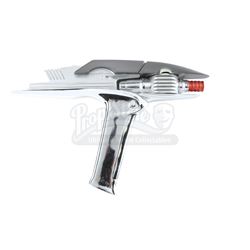 STAR TREK INTO DARKNESS (2013) - Prototype Starfleet Phaser