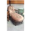 Image 1 : Antique Lounge Chair