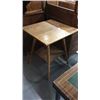 Image 1 : Oak Lamp Table