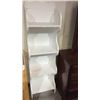 Image 1 : Decorative upright shelf