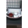 Image 2 : 8 Pieces of Enamel Ware