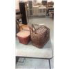 Image 1 : 2 picnic baskets