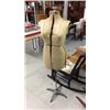 Image 1 : Seamstress Mannequin