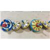 Image 1 : 5 tin tops