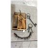 Image 1 : Box lot of miscellaneous pieces