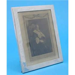 An George V silver mounted photograph frame, London 1925 9.5ins...