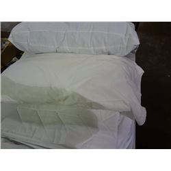 Twin Sheet Set and Pillows