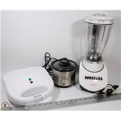 KITCHEN SMALL APPLIANCE LOT: INCLUDES BETTY CROCKE