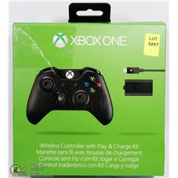 XBOX ONE WIRELESS CONTROLLER WITH PLAY AND CHARGE