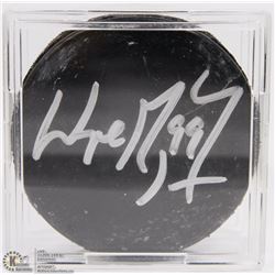 WAYNE GRETZKY AUTOGRAPHED PUCK