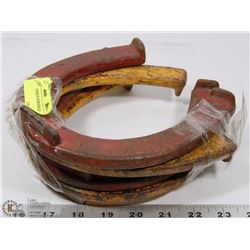 A SET OF 4 HORSESHOES
