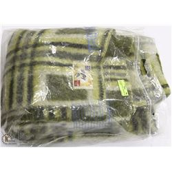 100% VIRGIN WOOL GREENISH TONE BLANKET.