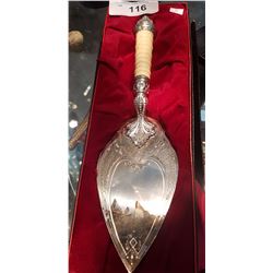 ORNATE SILVER PLATE CAKE SERVER IN ORIGINAL BOX