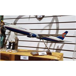 CANADIAN AIRLINES MODEL PLANE