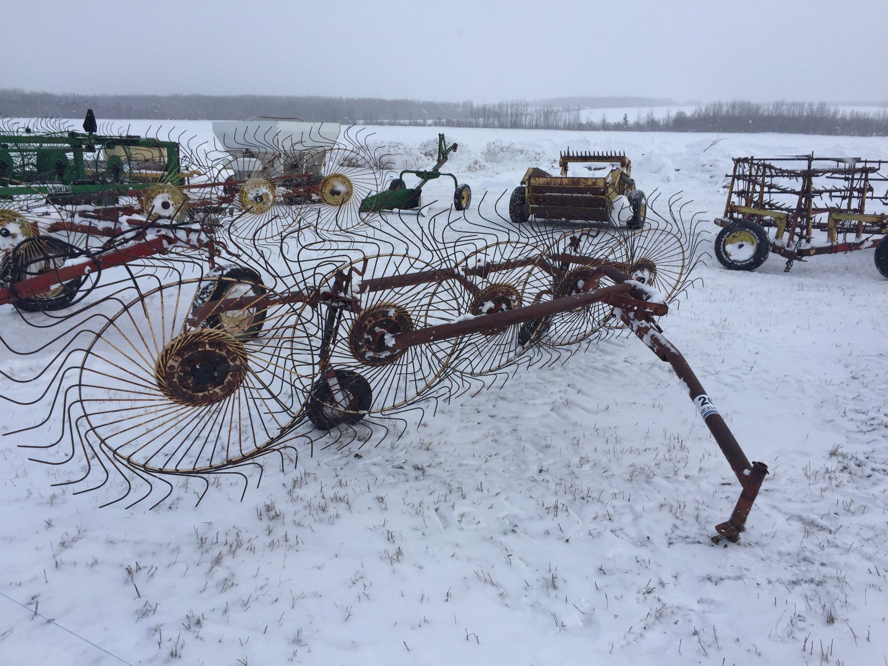5 WHEEL HAY RAKE