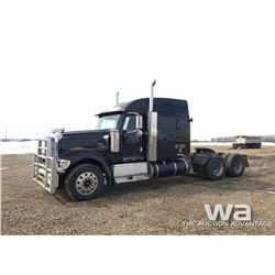 2001 IHC EAGLE 9900 T/A TRUCK