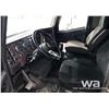 Image 5 : 2001 IHC EAGLE 9900 T/A TRUCK