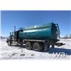 Image 4 : 2001 WESTERN STAR 4964SX T/A TANK TRUCK