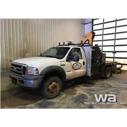 2006 FORD F550 S/A PICKER TRUCK