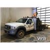 Image 1 : 2006 FORD F550 S/A PICKER TRUCK