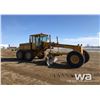 Image 2 : 1989 JOHN DEERE 670B MOTOR GRADER