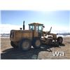 Image 3 : 1989 JOHN DEERE 670B MOTOR GRADER