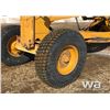 Image 9 : 1989 JOHN DEERE 670B MOTOR GRADER