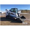 Image 2 : 2012 BOBCAT T870 MULTI-TERRAIN LOADER