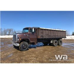 1980 FORD 800 T/A GRAIN TRUCK