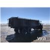 Image 3 : 1980 FORD 800 T/A GRAIN TRUCK
