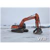 Image 2 : 2013 DOOSAN DX300LC-3 HYD. EXCAVATOR