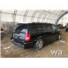 Image 3 : 2010 CHRYSLER TOWN & COUNTRY VAN
