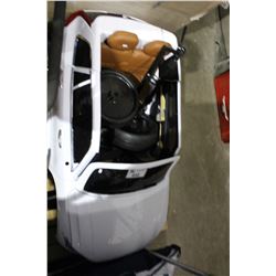 CHILDRENS VOLVO XC90 (PARTIALLY ASSEMBLED CONDITION UNKNOWN)