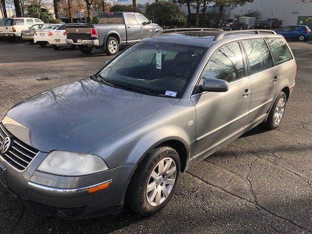2002 Volkswagen Passat Sedan For Sale 2002 VOLKSWAGEN PASSAT, 4 DR SEDAN, GREY VIN # WVWVD63B62E318527