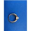 Image 2 : LADIES 10K WHITE AND YELLOW GOLD RING CONTAINING ONE DIAMOND