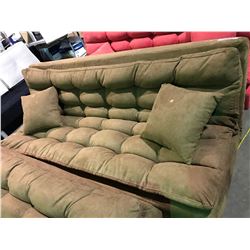 BROWN FABRIC FUTON COUCH WITH 2 THROW PILLOWS