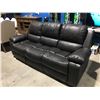 Image 2 : BLACK LEATHER RECLINING SOFA WITH CENTER PULL DOWN CONSOLE