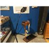 Image 1 : VINTAGE FIRM LINE WAIST EXERCISE MACHINE & SUN LAMP