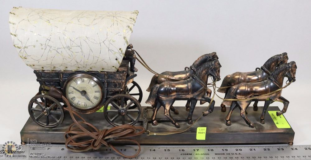 UNITED HORSE WAGON WITH HORSES CLOCK/ LIGHT