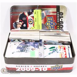 TIN BOX W/OVER 240 COLLECTIBLE HOCKEY