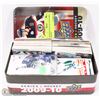 Image 1 : TIN BOX W/OVER 240 COLLECTIBLE HOCKEY