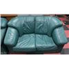 Image 3 : PAIR OF GREEN LEATHERETTE LOVE SEATS.