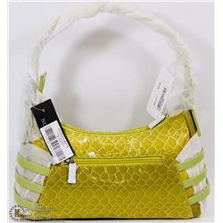 NEW GREEN SNAKESKIN STYLE PURSE WITH