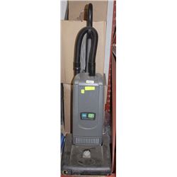 TENANT COMMERCIAL VACUUM